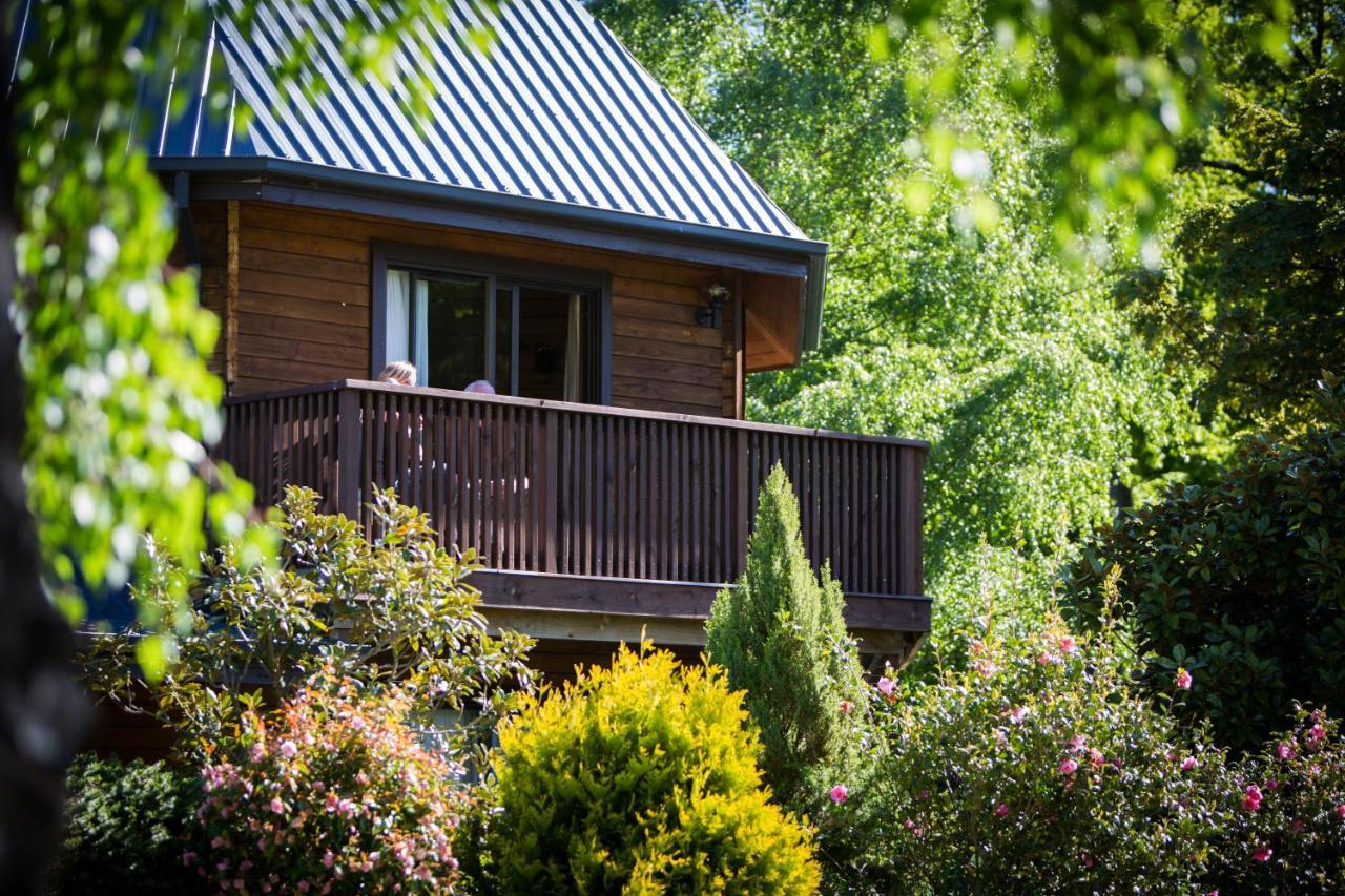 Alpine Lodge Motel Ханмер Спрингс Екстериор снимка