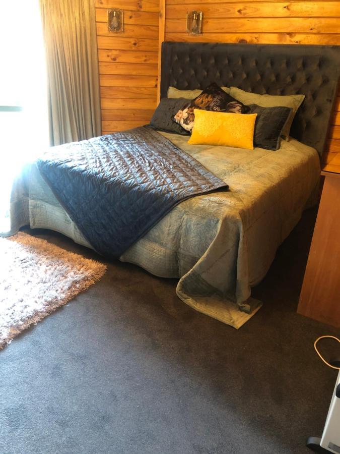 Alpine Lodge Motel Ханмер Спрингс Екстериор снимка